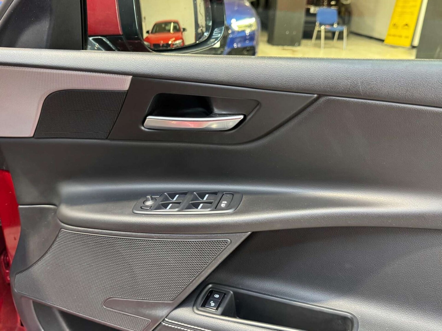 Used Jaguar XE 2018 for sale - 78172531: Photo 58