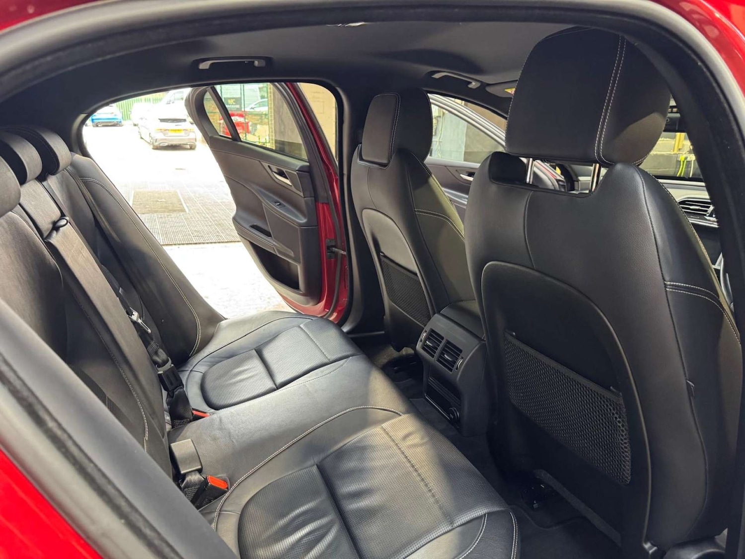 Used Jaguar XE 2018 for sale - 78172531: Photo 6