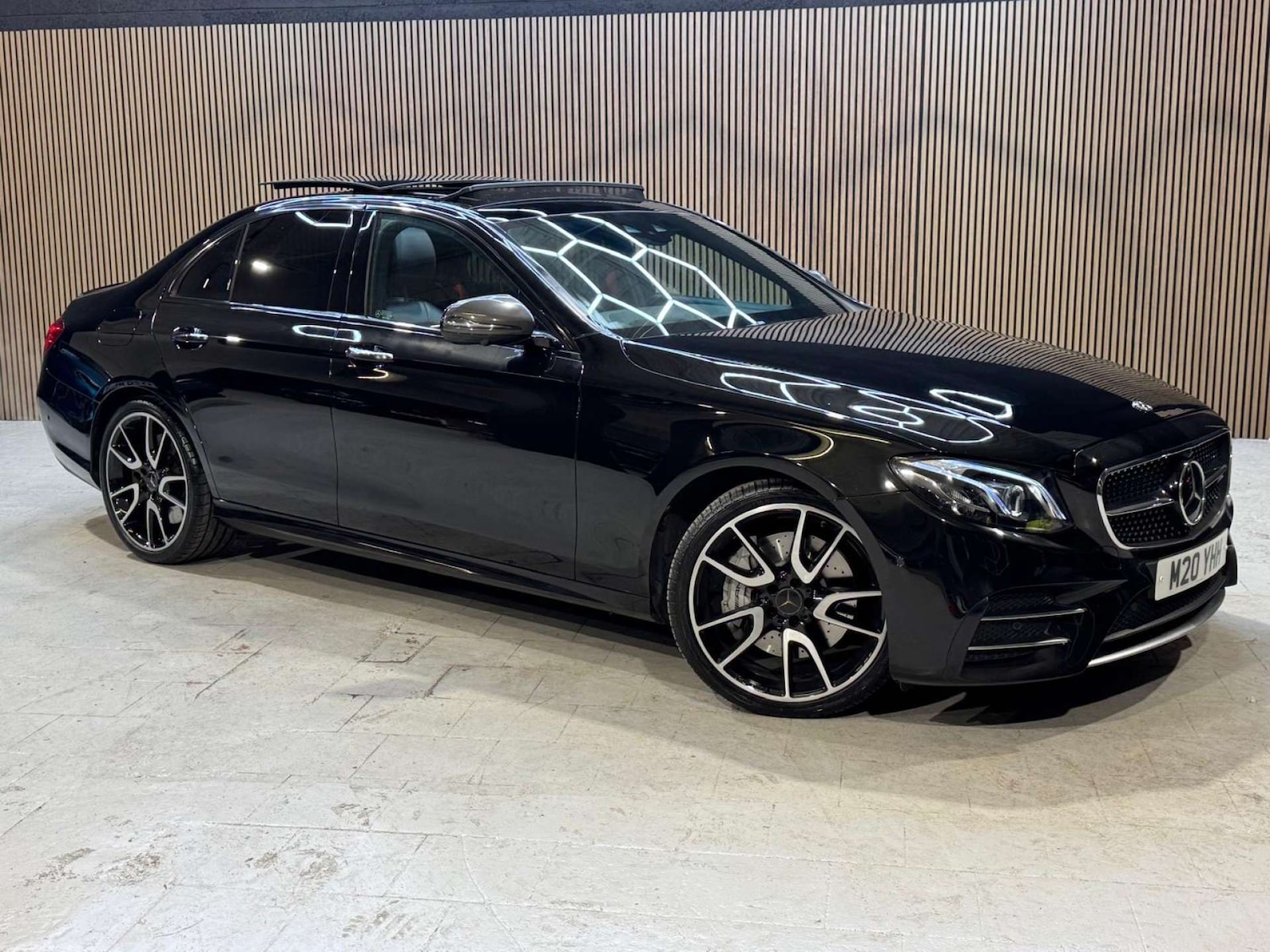 Used Mercedes-Benz E Class 2017 for sale - 77084209: Photo 10