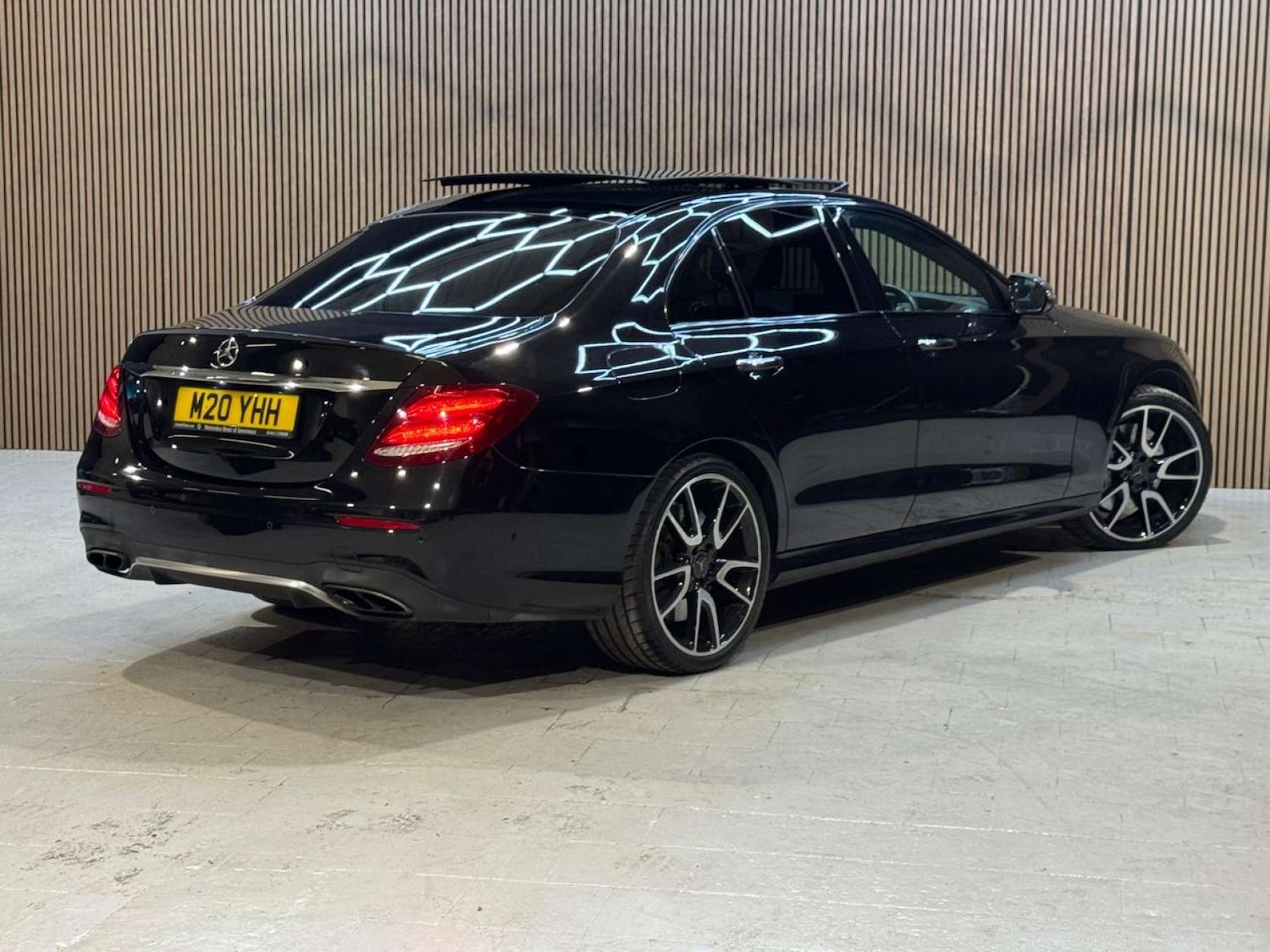 Used Mercedes-Benz E Class 2017 for sale - 77084209: Photo 17