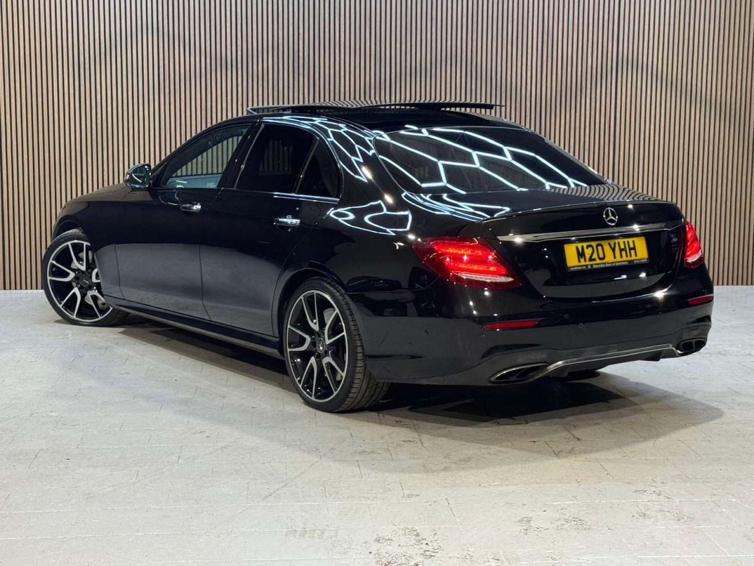 Used Mercedes-Benz E Class 2017 for sale - 77084209: Photo 23