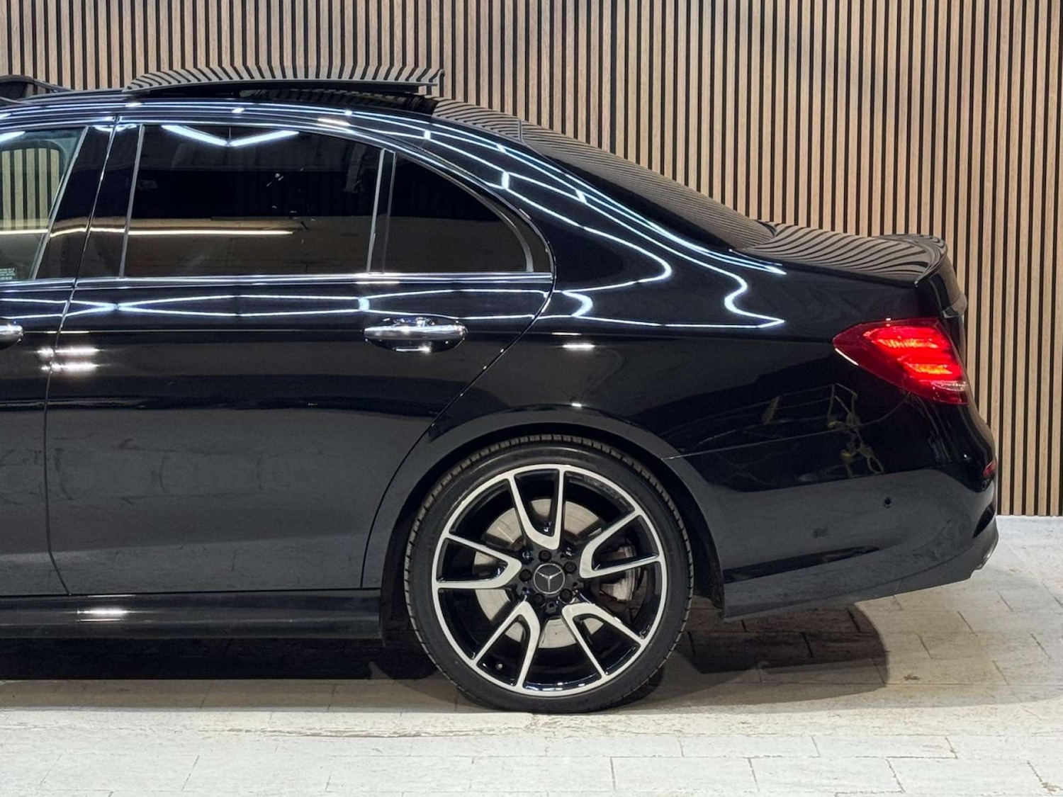 Used Mercedes-Benz E Class 2017 for sale - 77084209: Photo 25