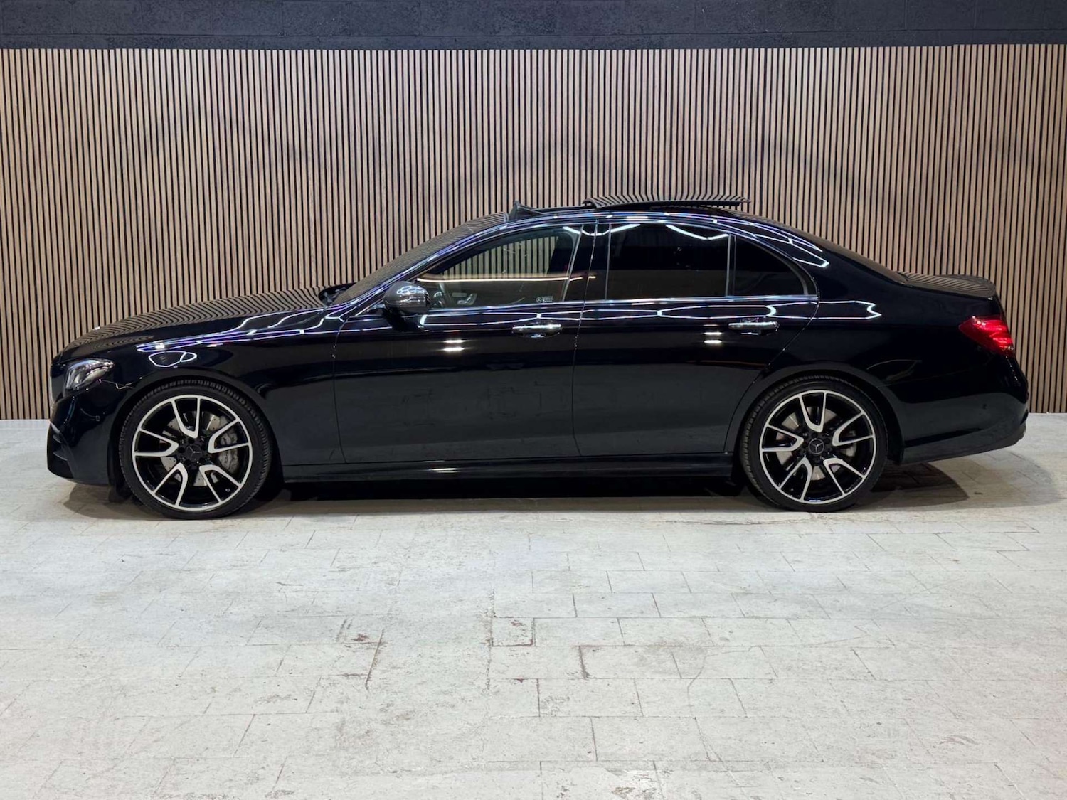 Used Mercedes-Benz E Class 2017 for sale - 77084209: Photo 26