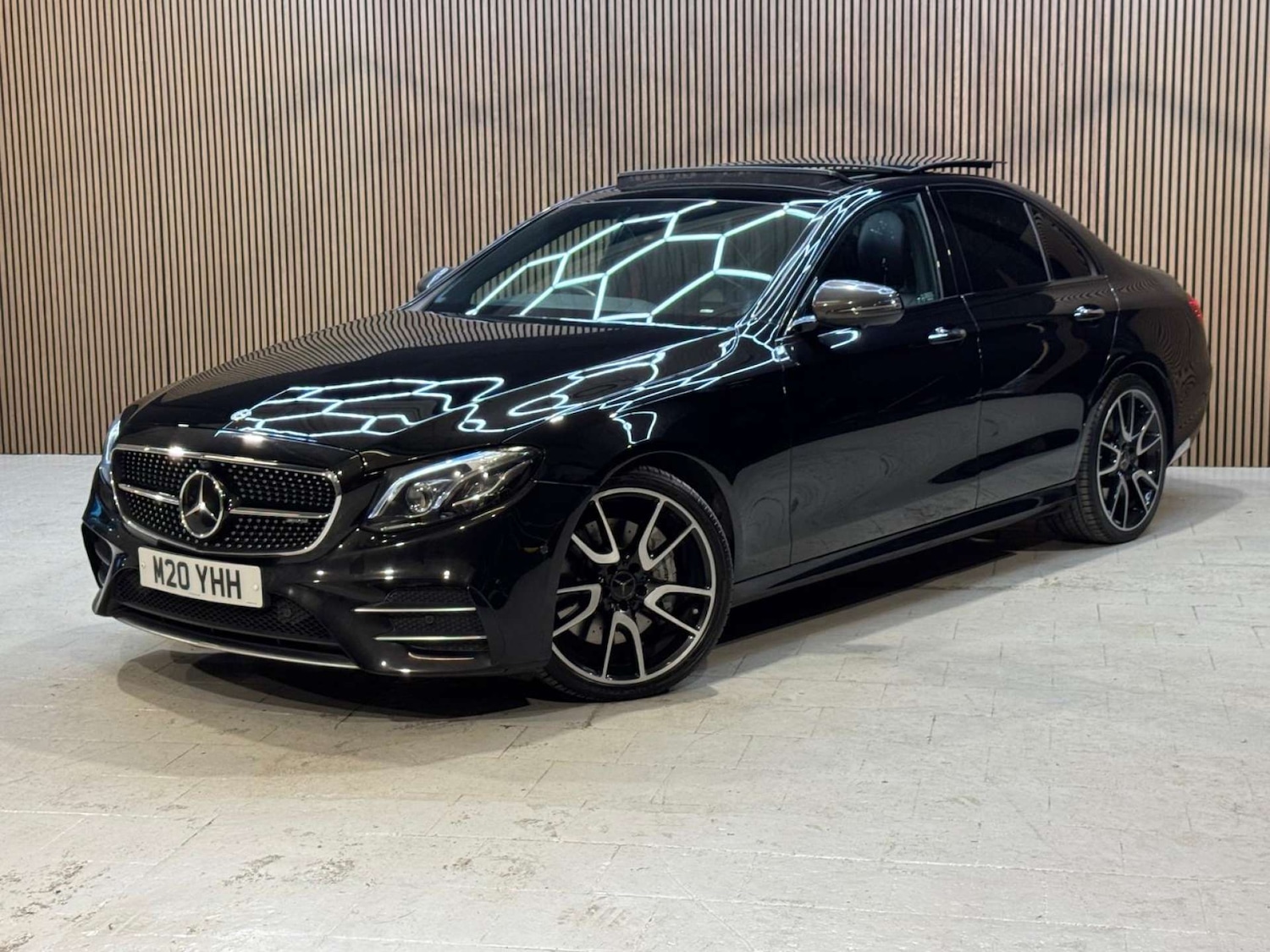 Used Mercedes-Benz E Class 2017 for sale - 77084209: Photo 30