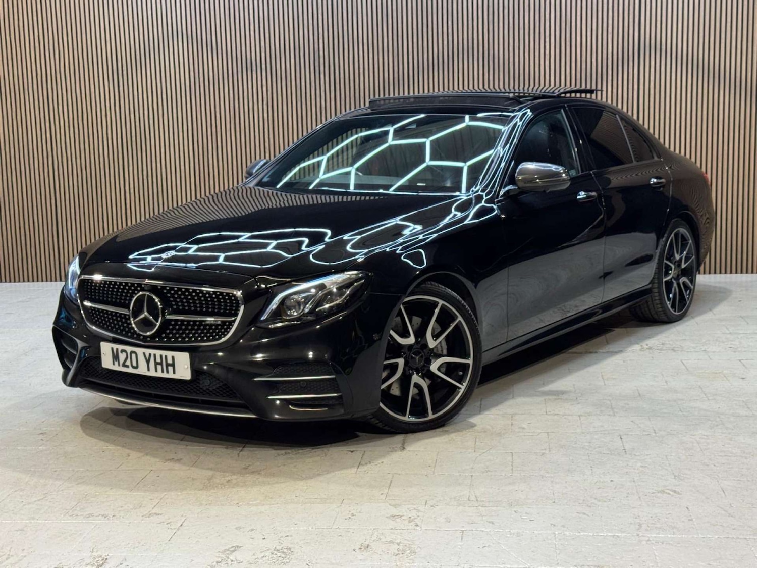 Used Mercedes-Benz E Class 2017 for sale - 77084209: Photo 31