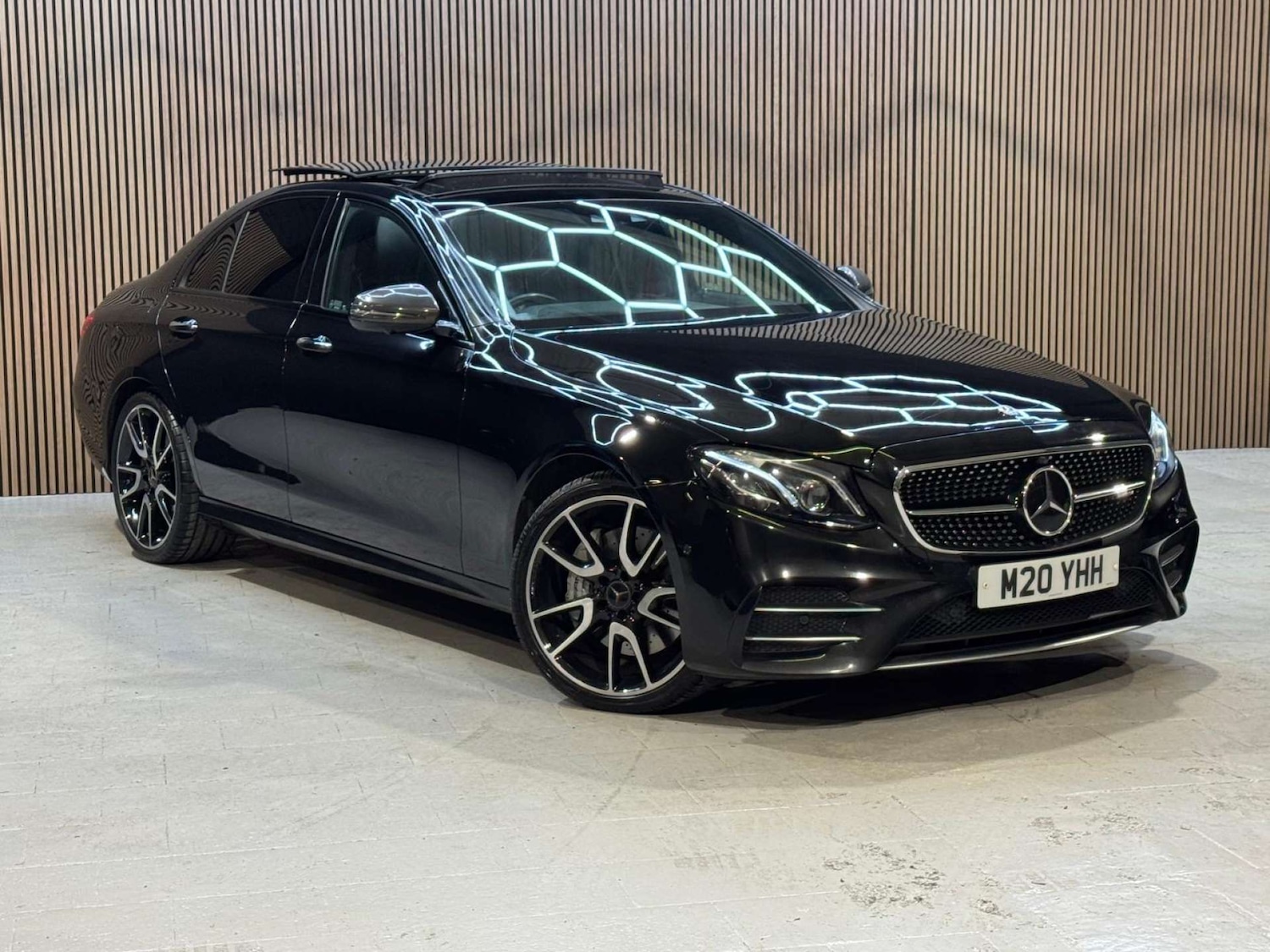 Used Mercedes-Benz E Class 2017 for sale - 77084209: Photo 8