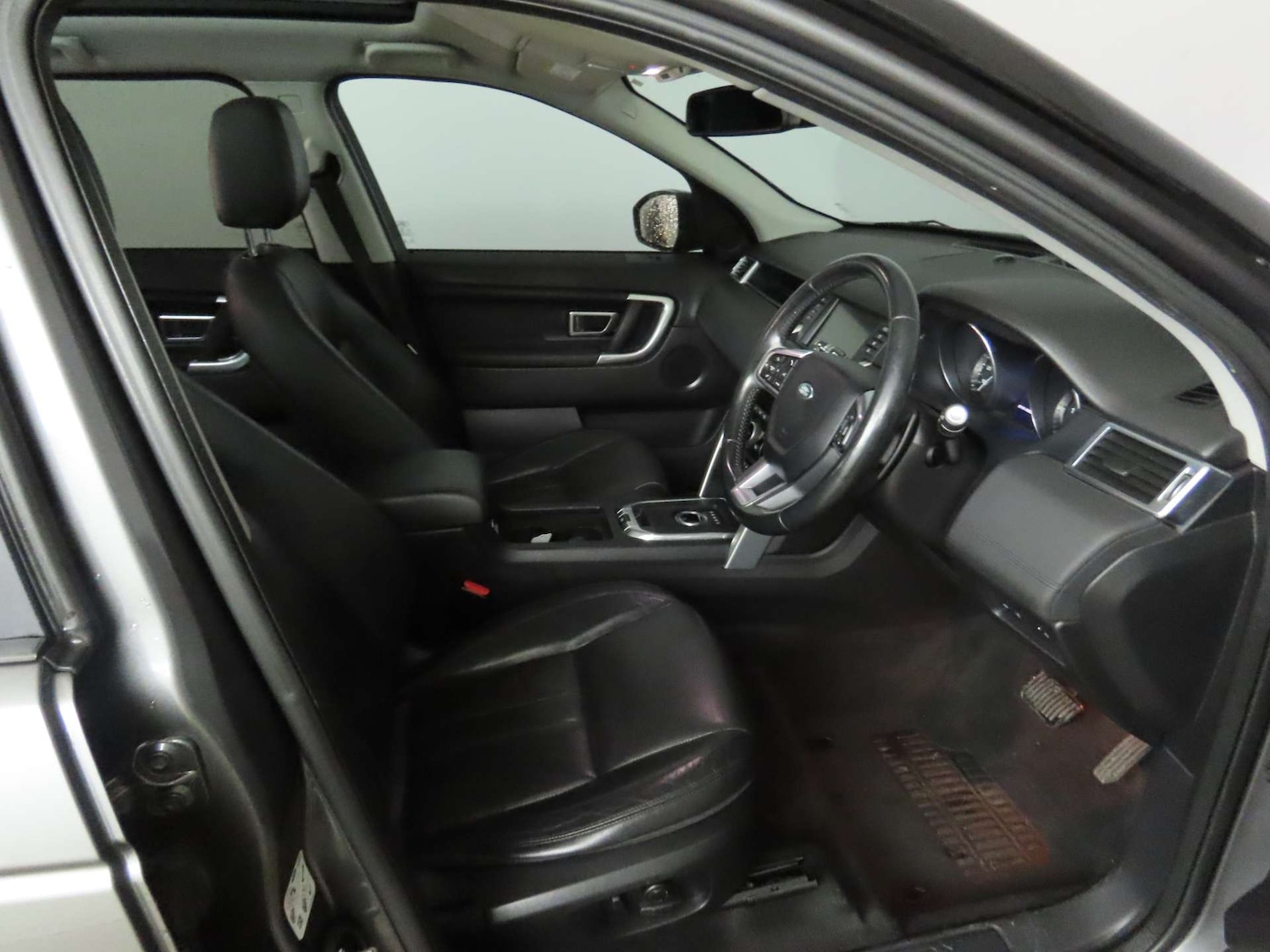 Used Land Rover Discovery Sport 2015 for sale - 77207699: Photo 10