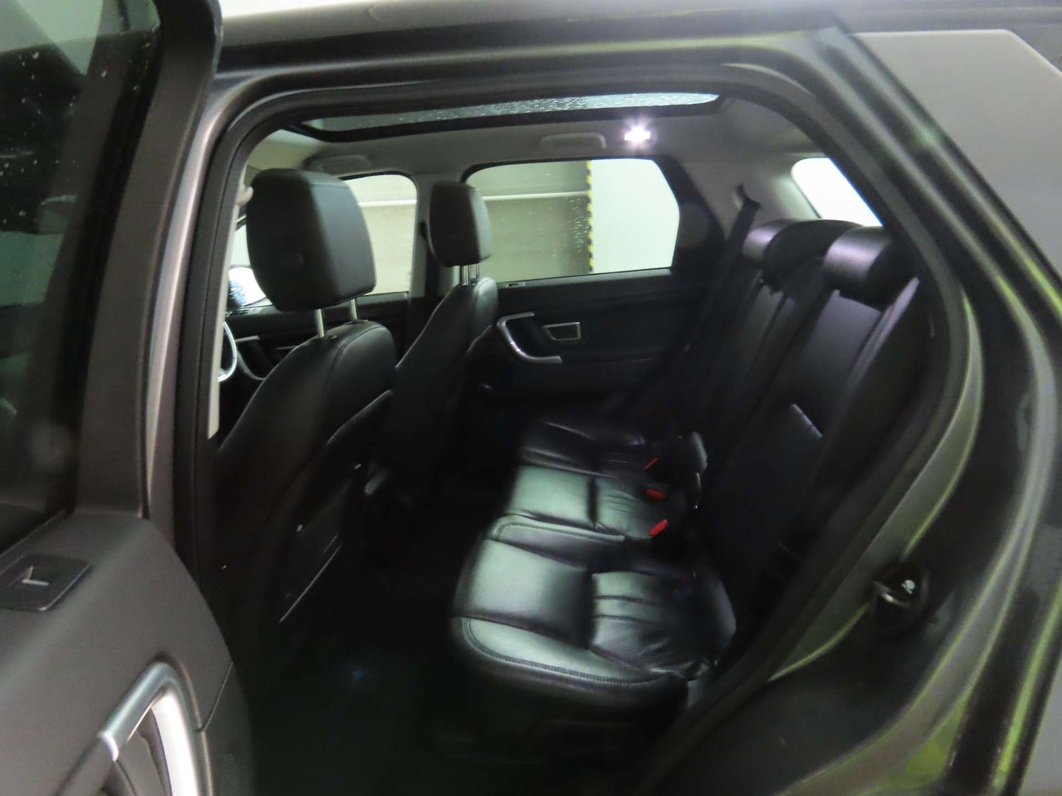 Used Land Rover Discovery Sport 2015 for sale - 77207699: Photo 6