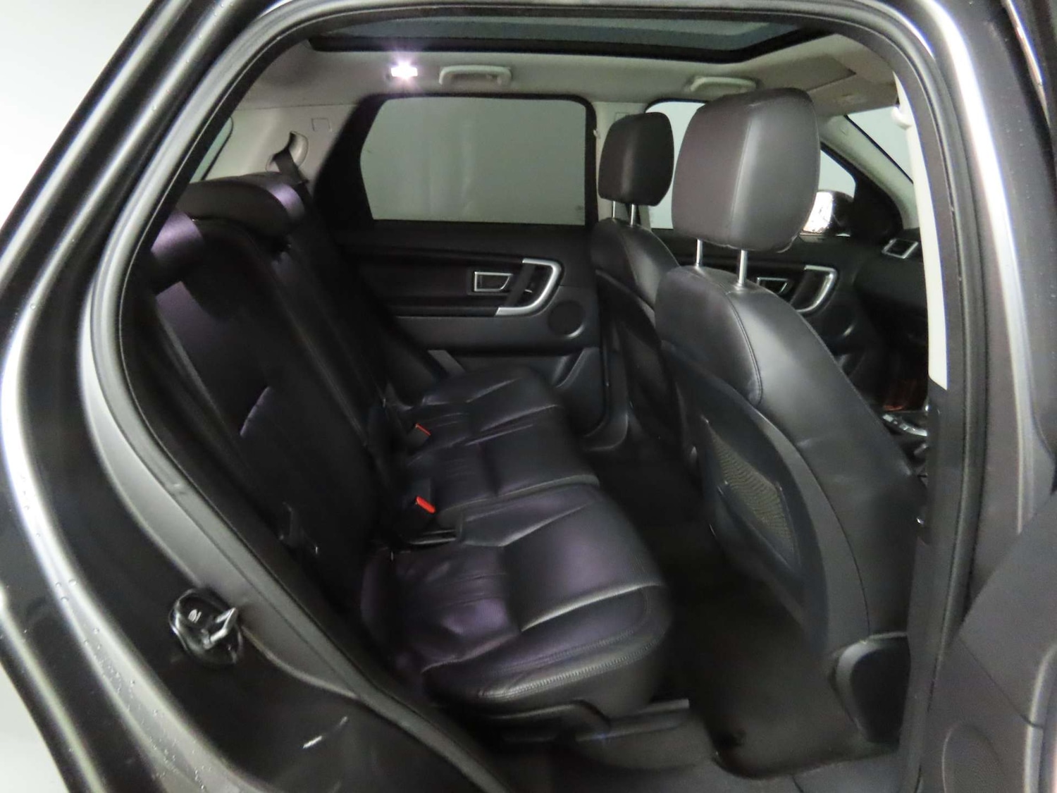 Used Land Rover Discovery Sport 2015 for sale - 77207699: Photo 7