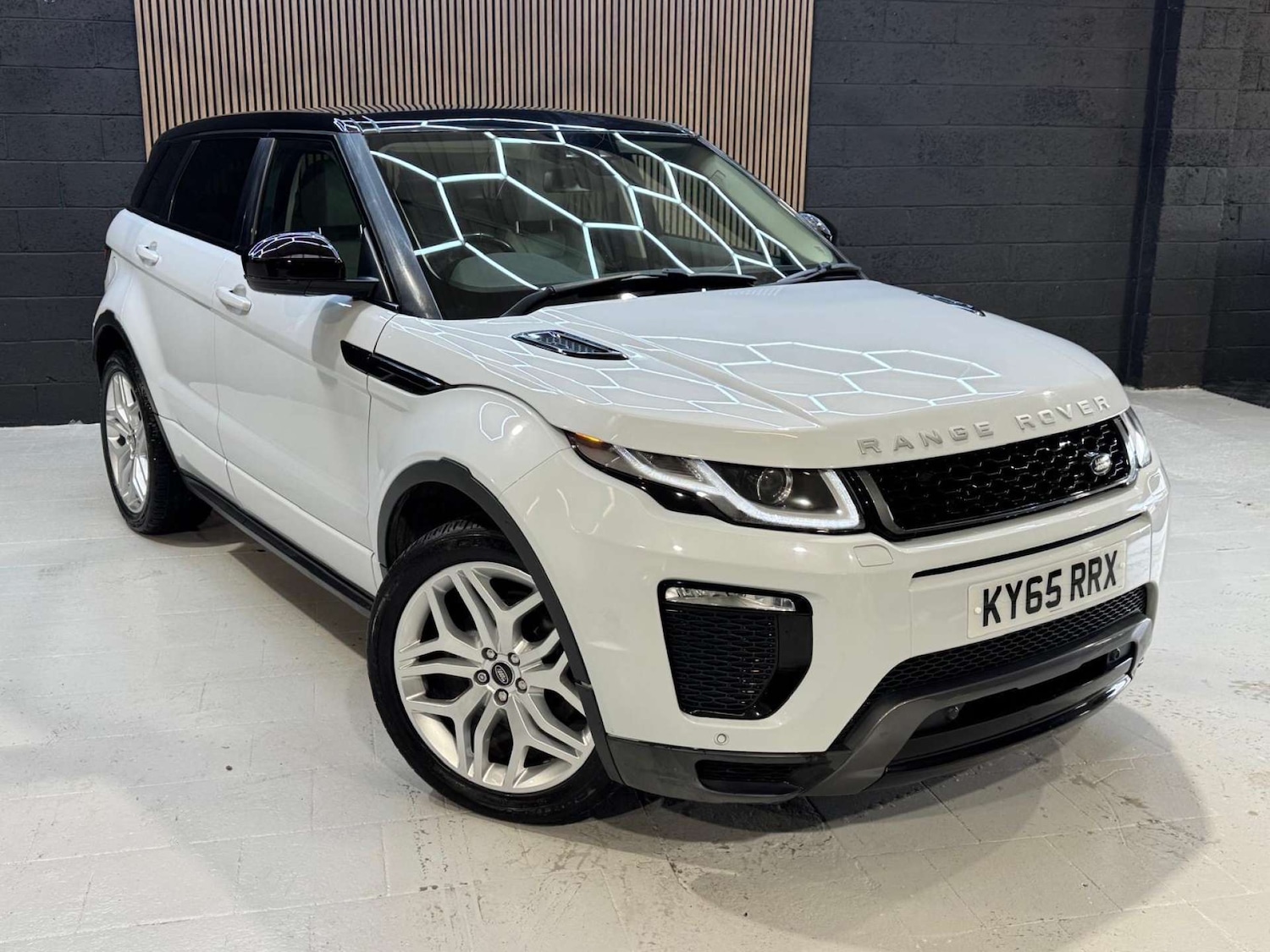 Used Land Rover Range Rover Evoque 2015 for sale - 76663157: Photo 1