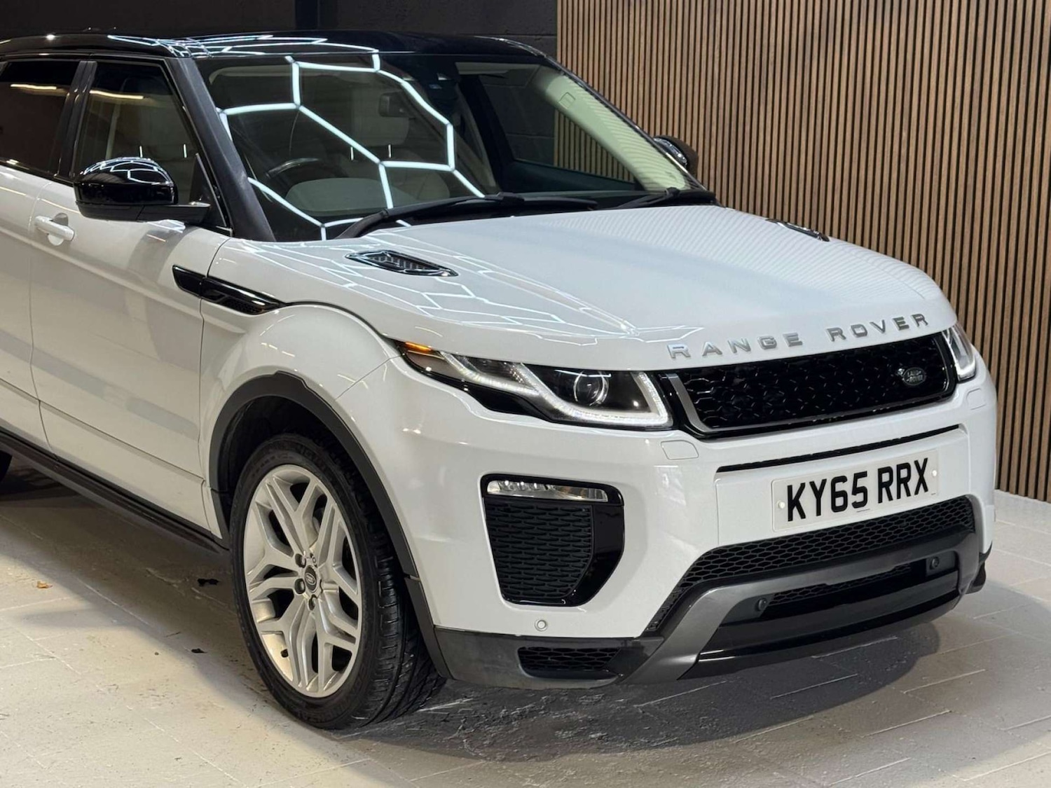 Used Land Rover Range Rover Evoque 2015 for sale - 76663157: Photo 16