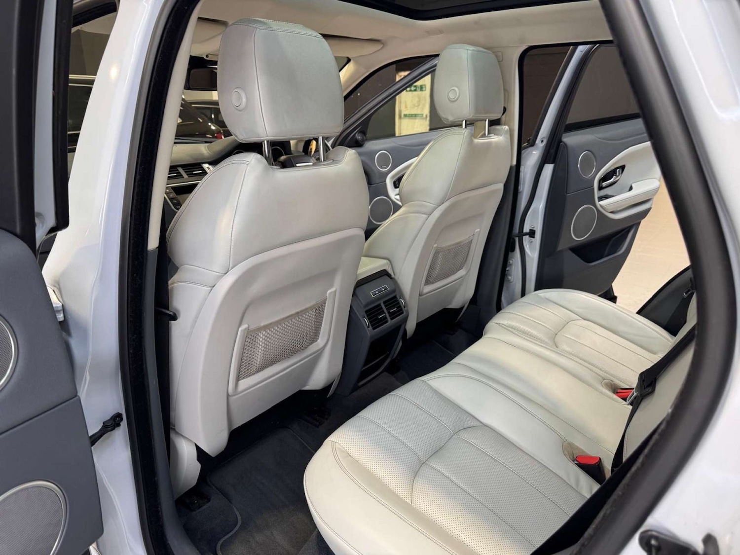 Used Land Rover Range Rover Evoque 2015 for sale - 76663157: Photo 60