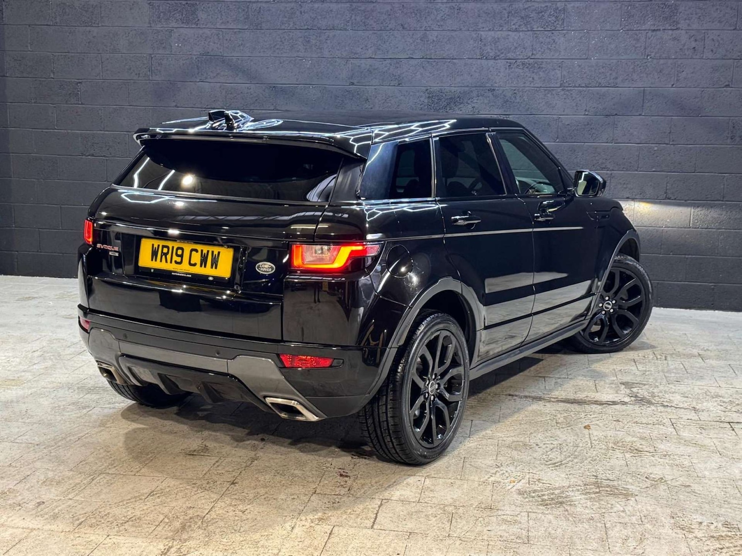 Used Land Rover Range Rover Evoque 2019 for sale - 76437908: Photo 16