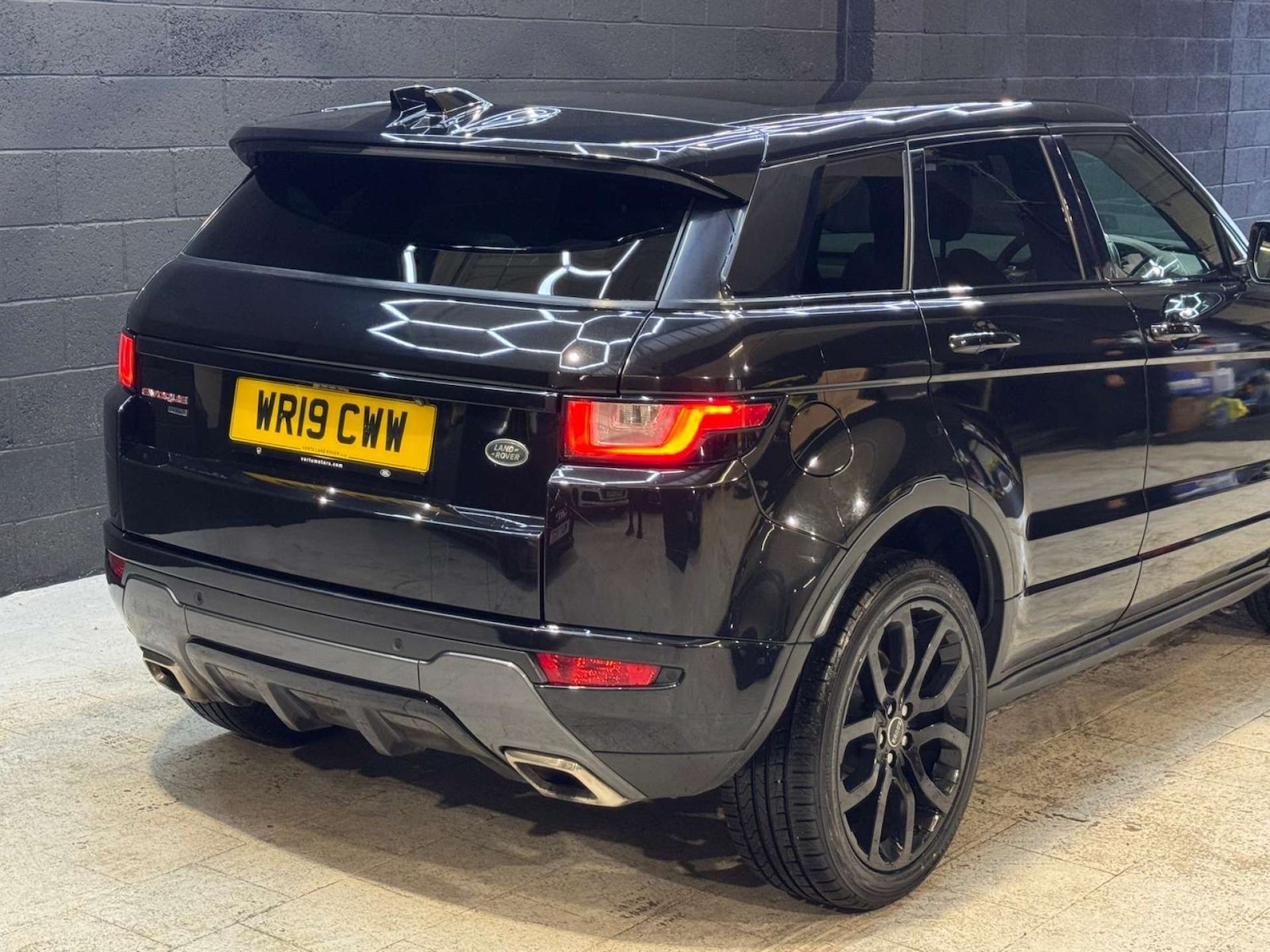 Used Land Rover Range Rover Evoque 2019 for sale - 76437908: Photo 17