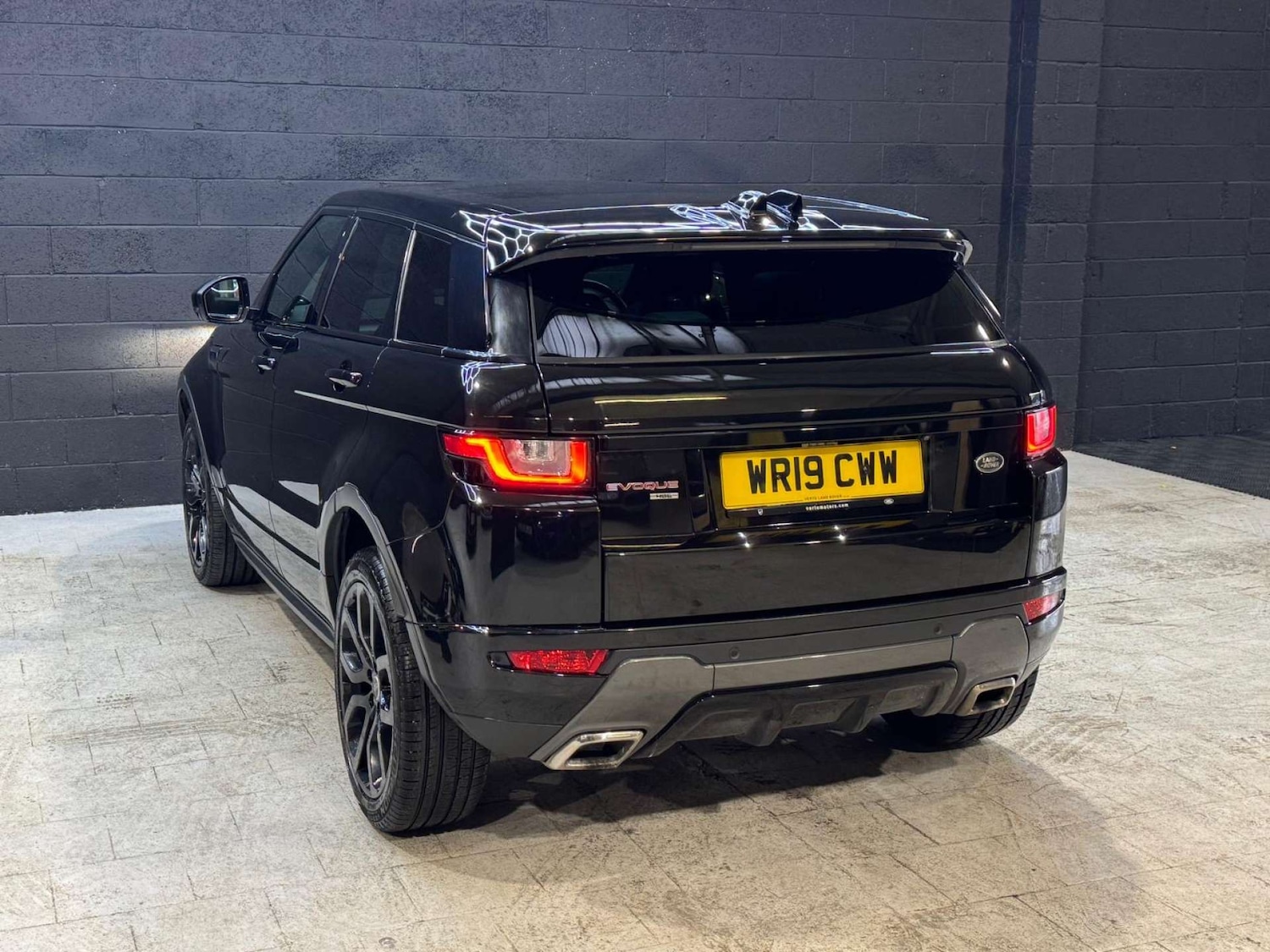 Used Land Rover Range Rover Evoque 2019 for sale - 76437908: Photo 18