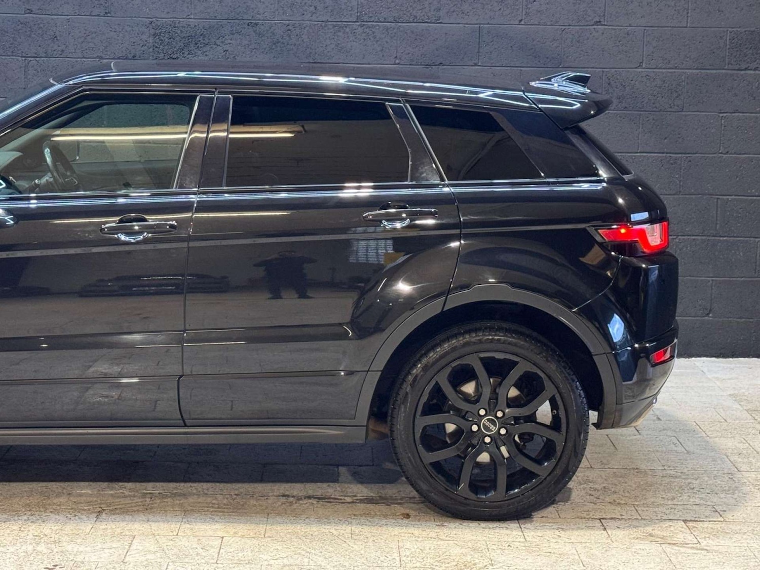 Used Land Rover Range Rover Evoque 2019 for sale - 76437908: Photo 23