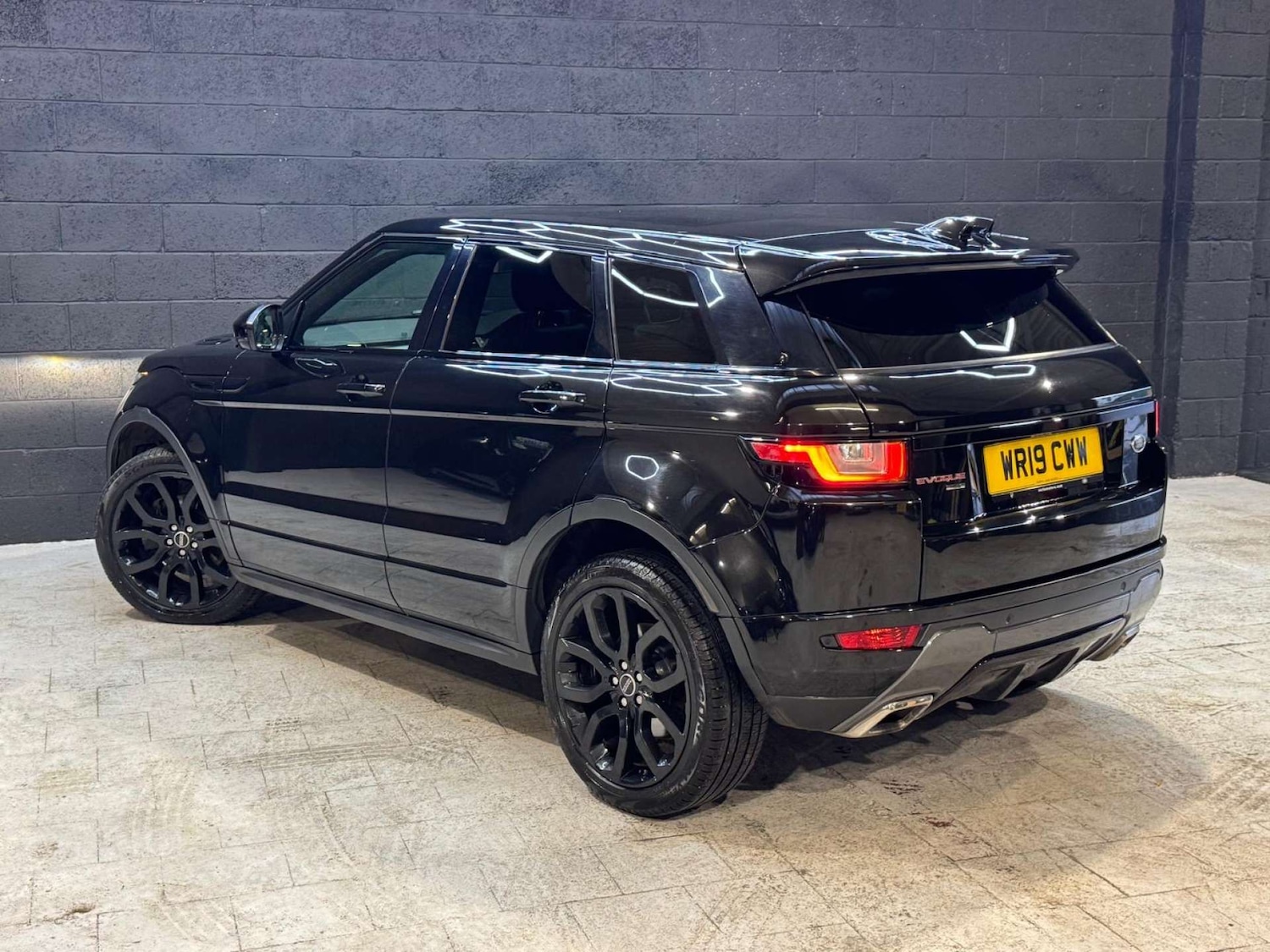 Used Land Rover Range Rover Evoque 2019 for sale - 76437908: Photo 25