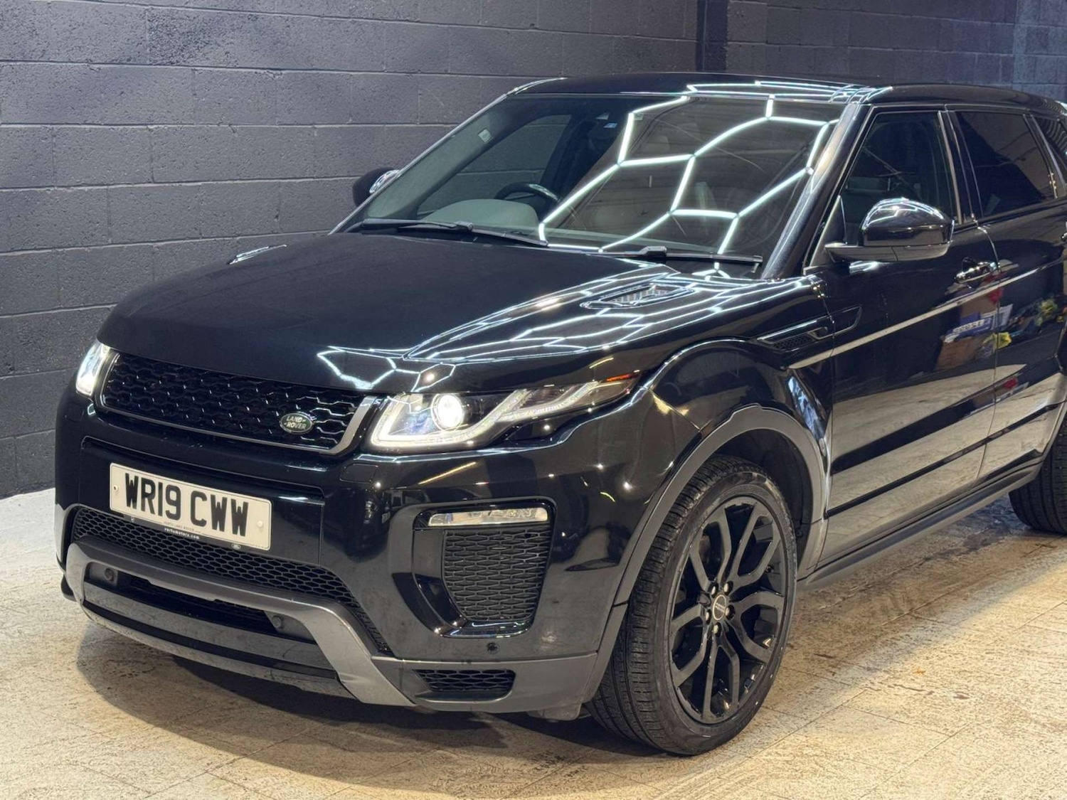 Used Land Rover Range Rover Evoque 2019 for sale - 76437908: Photo 27