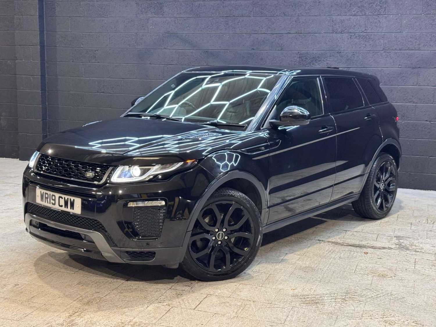 Used Land Rover Range Rover Evoque 2019 for sale - 76437908: Photo 29