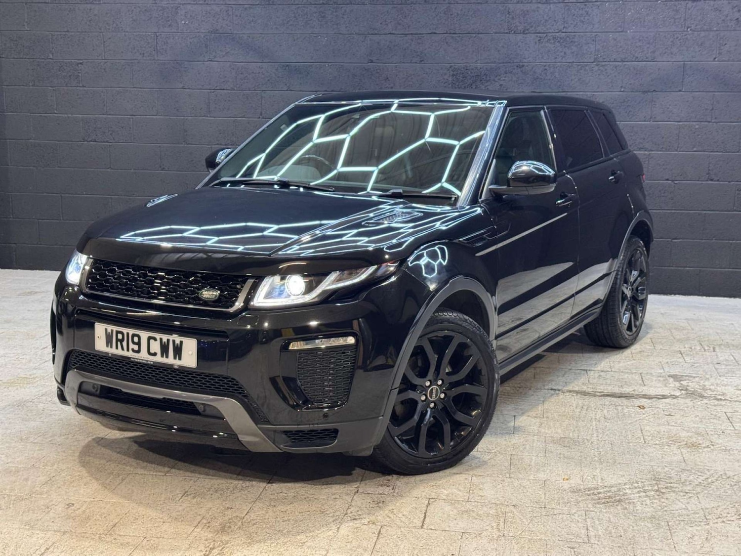 Used Land Rover Range Rover Evoque 2019 for sale - 76437908: Photo 30