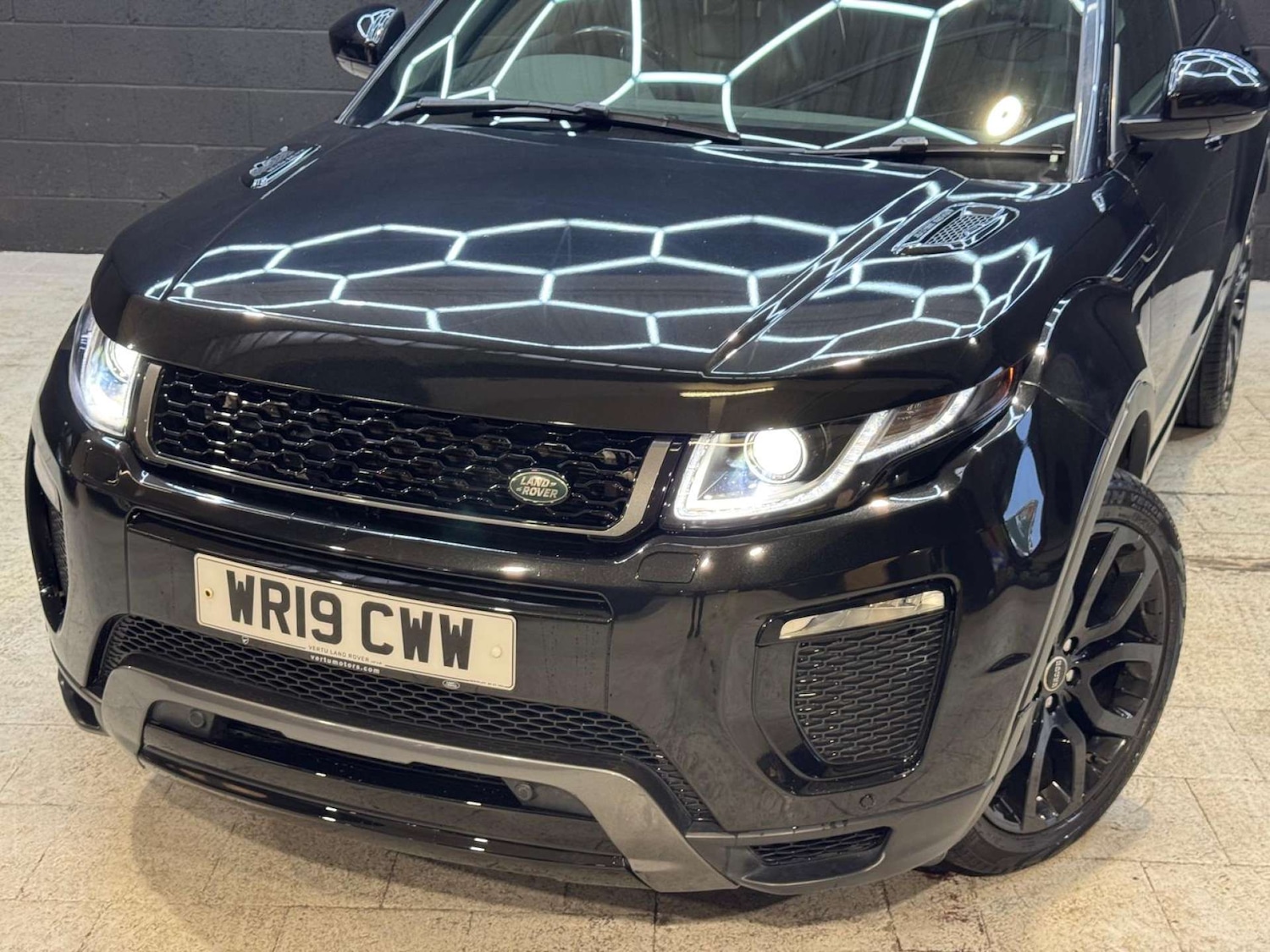 Used Land Rover Range Rover Evoque 2019 for sale - 76437908: Photo 33