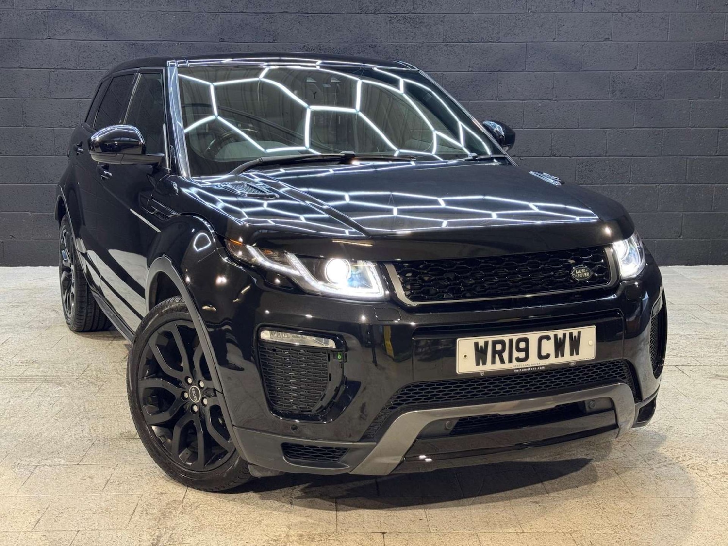 Used Land Rover Range Rover Evoque 2019 for sale - 76437908: Photo 35
