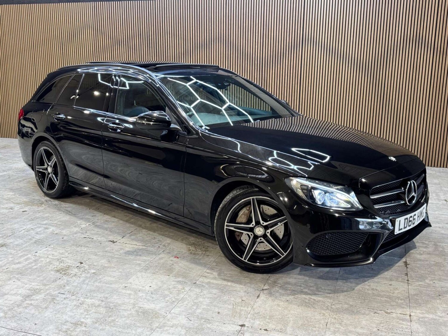 Used Mercedes-Benz C Class 2016 for sale - 77845656: Photo 16