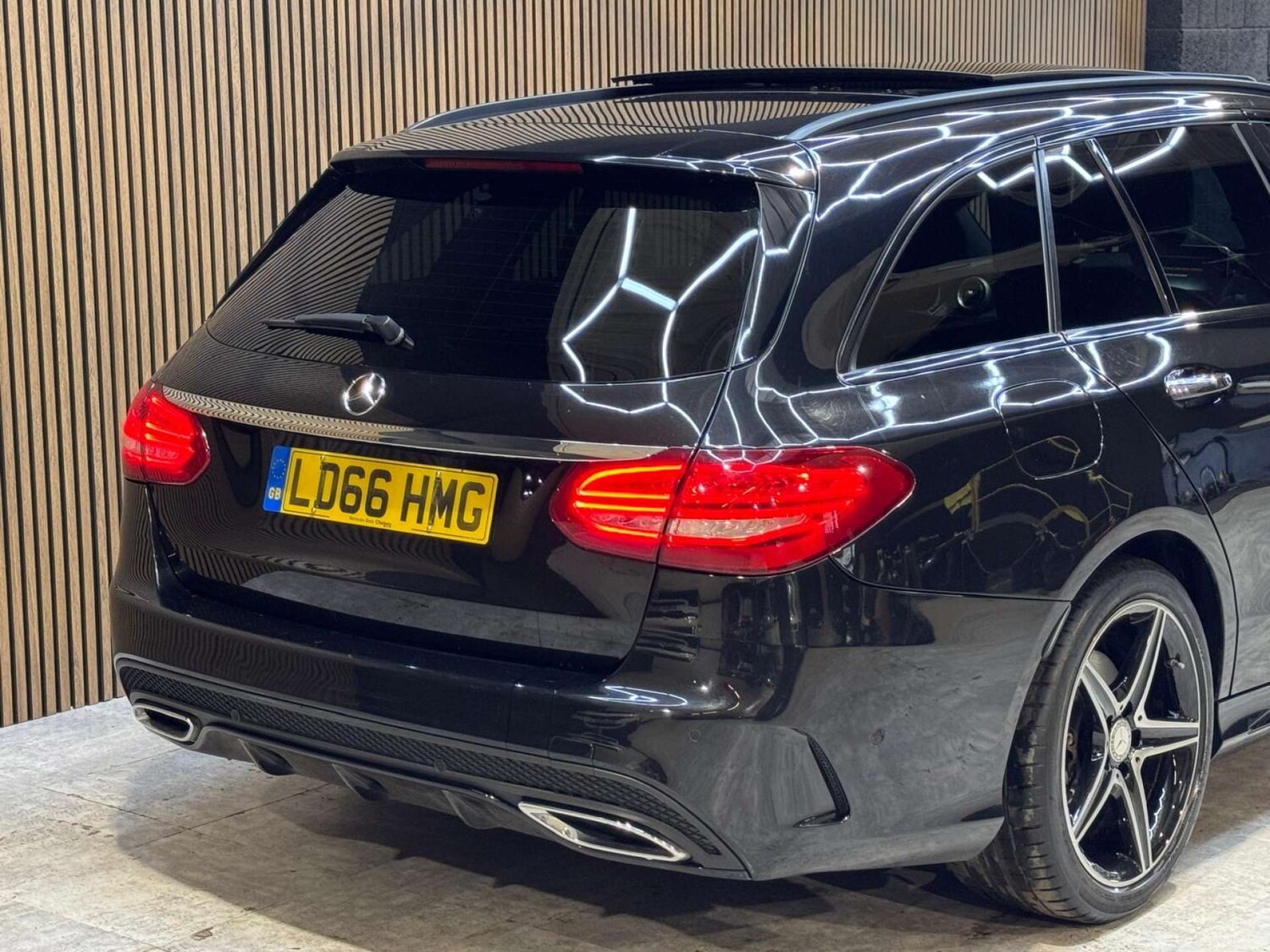 Used Mercedes-Benz C Class 2016 for sale - 77845656: Photo 17