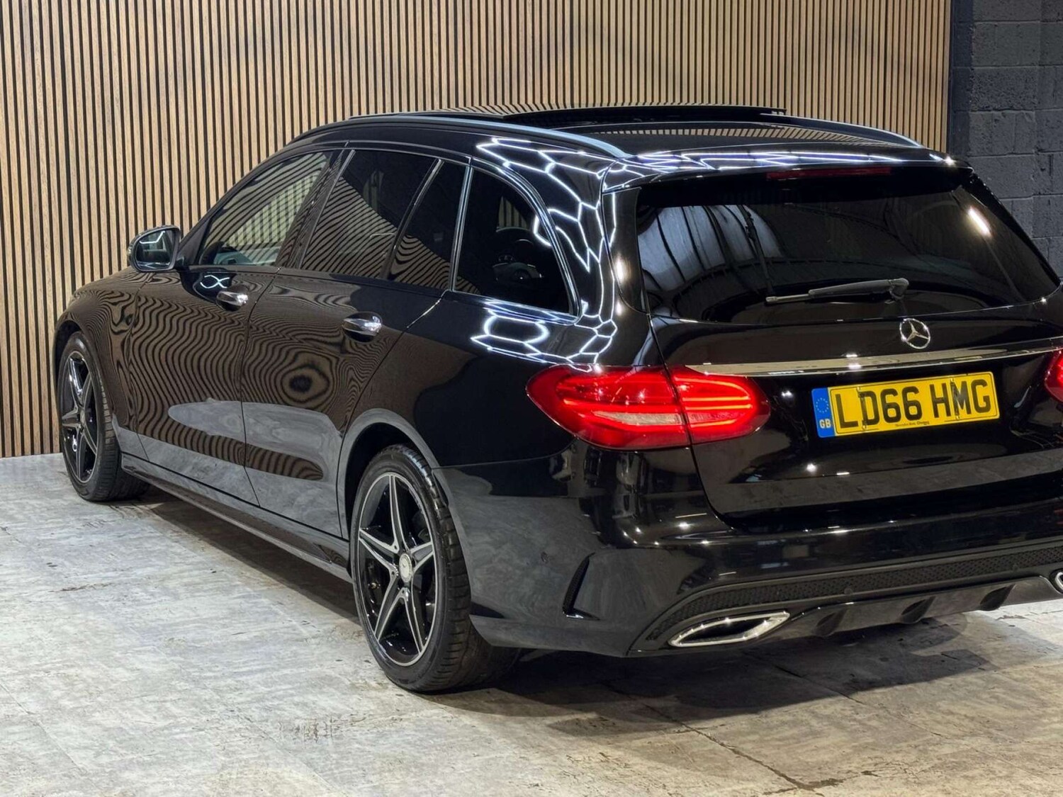 Used Mercedes-Benz C Class 2016 for sale - 77845656: Photo 25