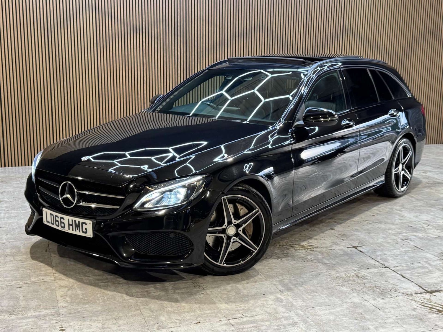 Used Mercedes-Benz C Class 2016 for sale - 77845656: Photo 33