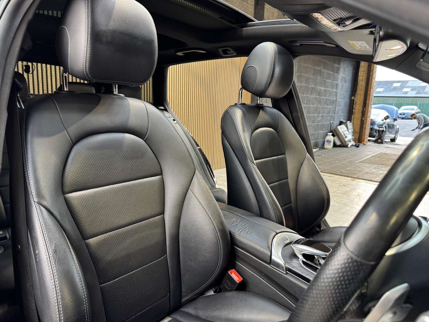 Used Mercedes-Benz C Class 2016 for sale - 77845656: Photo 44