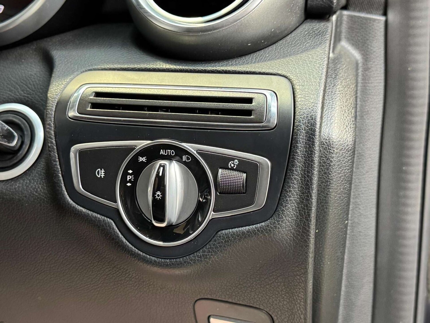 Used Mercedes-Benz C Class 2016 for sale - 77845656: Photo 54