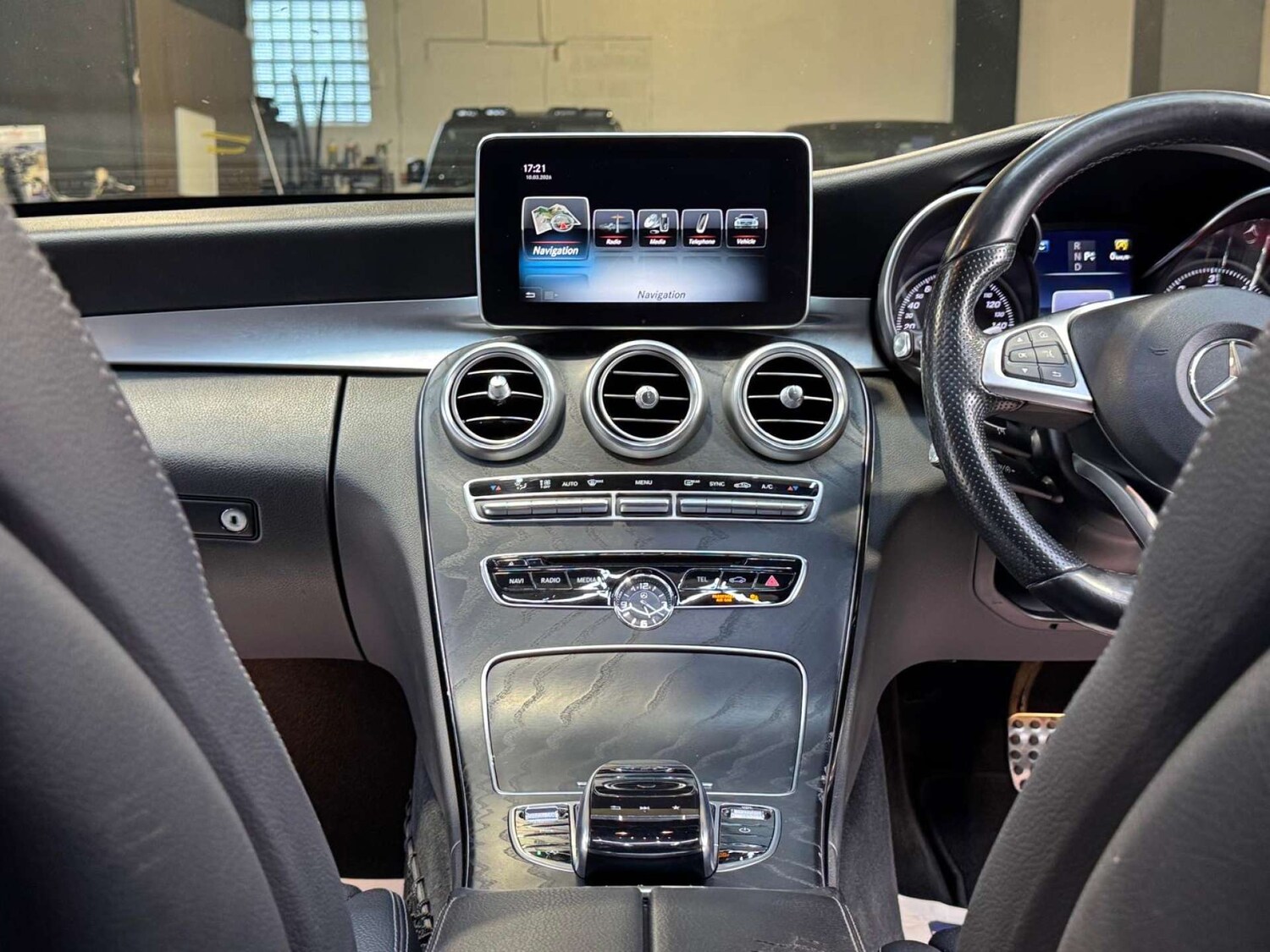 Used Mercedes-Benz C Class 2016 for sale - 77845656: Photo 9