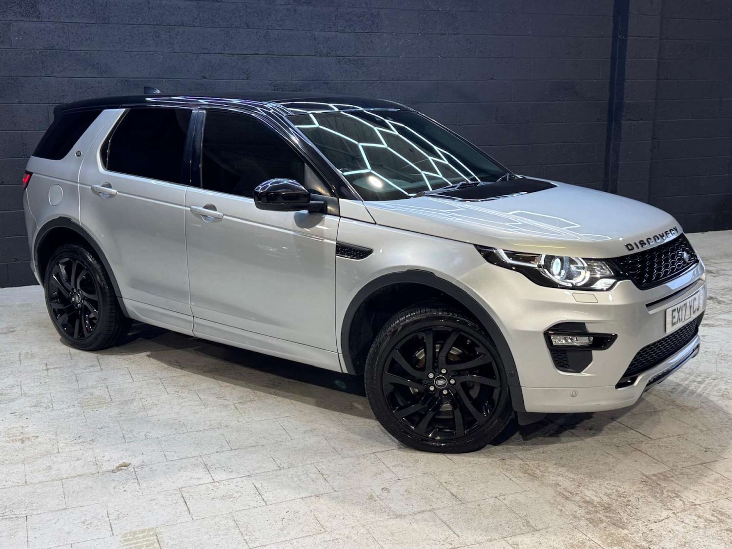Used Land Rover Discovery Sport 2017 for sale - 77035686: Photo 13
