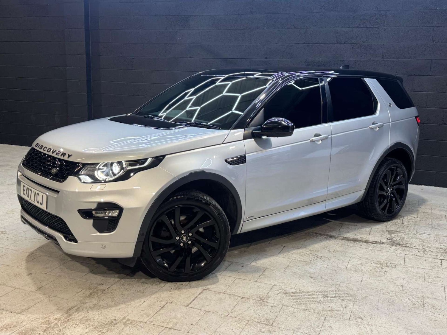 Used Land Rover Discovery Sport 2017 for sale - 77035686: Photo 39