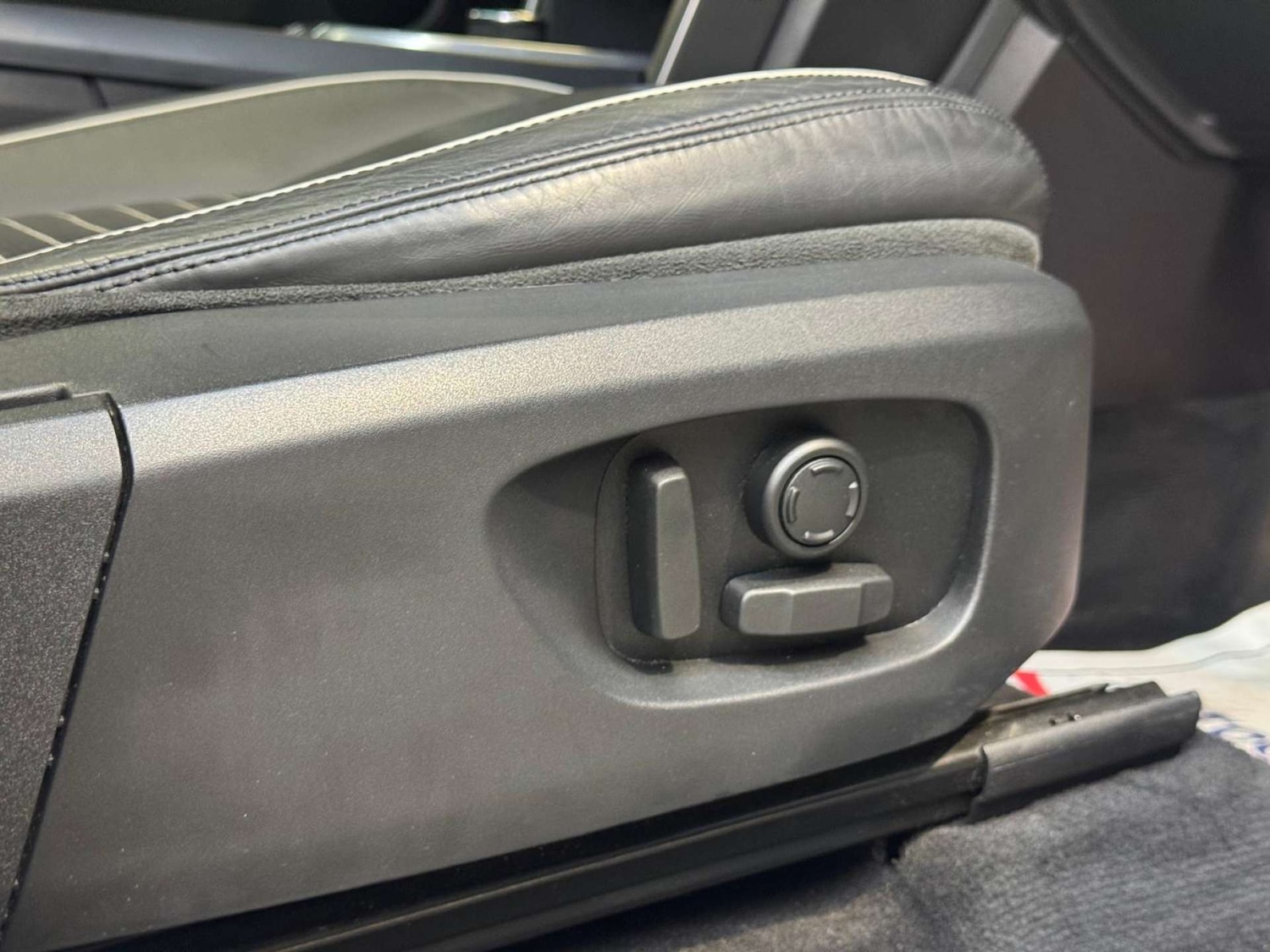 Used Land Rover Discovery Sport 2017 for sale - 77035686: Photo 58