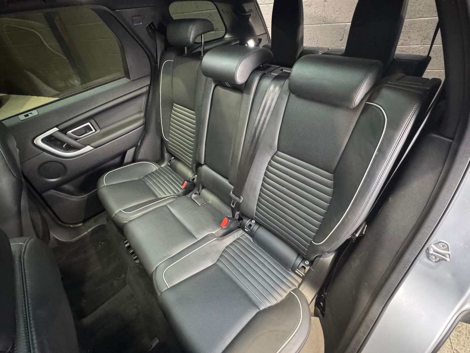 Used Land Rover Discovery Sport 2017 for sale - 77035686: Photo 74