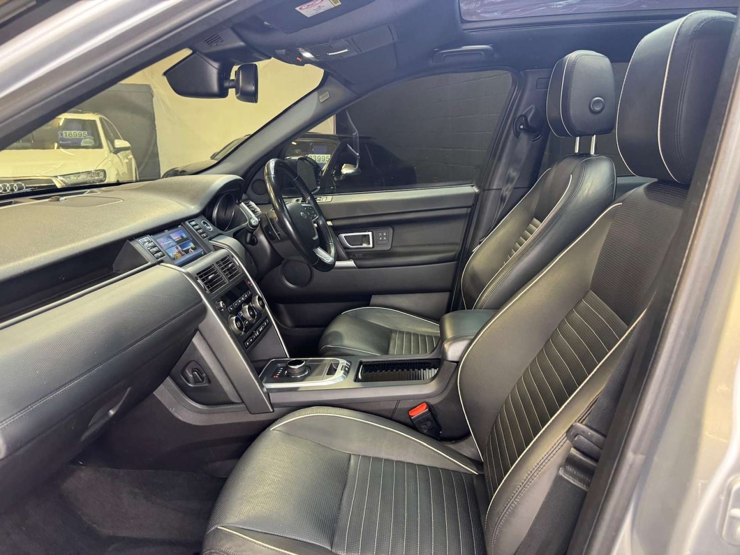 Used Land Rover Discovery Sport 2017 for sale - 77035686: Photo 80