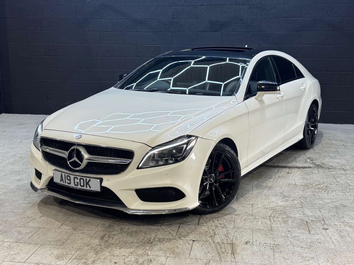 Used Mercedes-Benz CLS 2016 for sale - 76483219: Photo 4