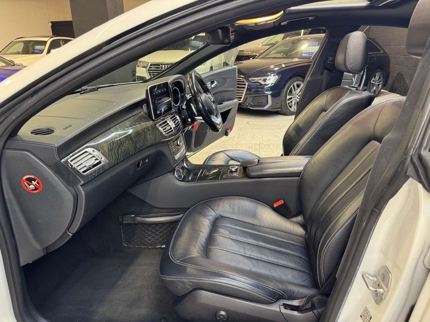 Used Mercedes-Benz CLS 2016 for sale - 76483219: Photo 70