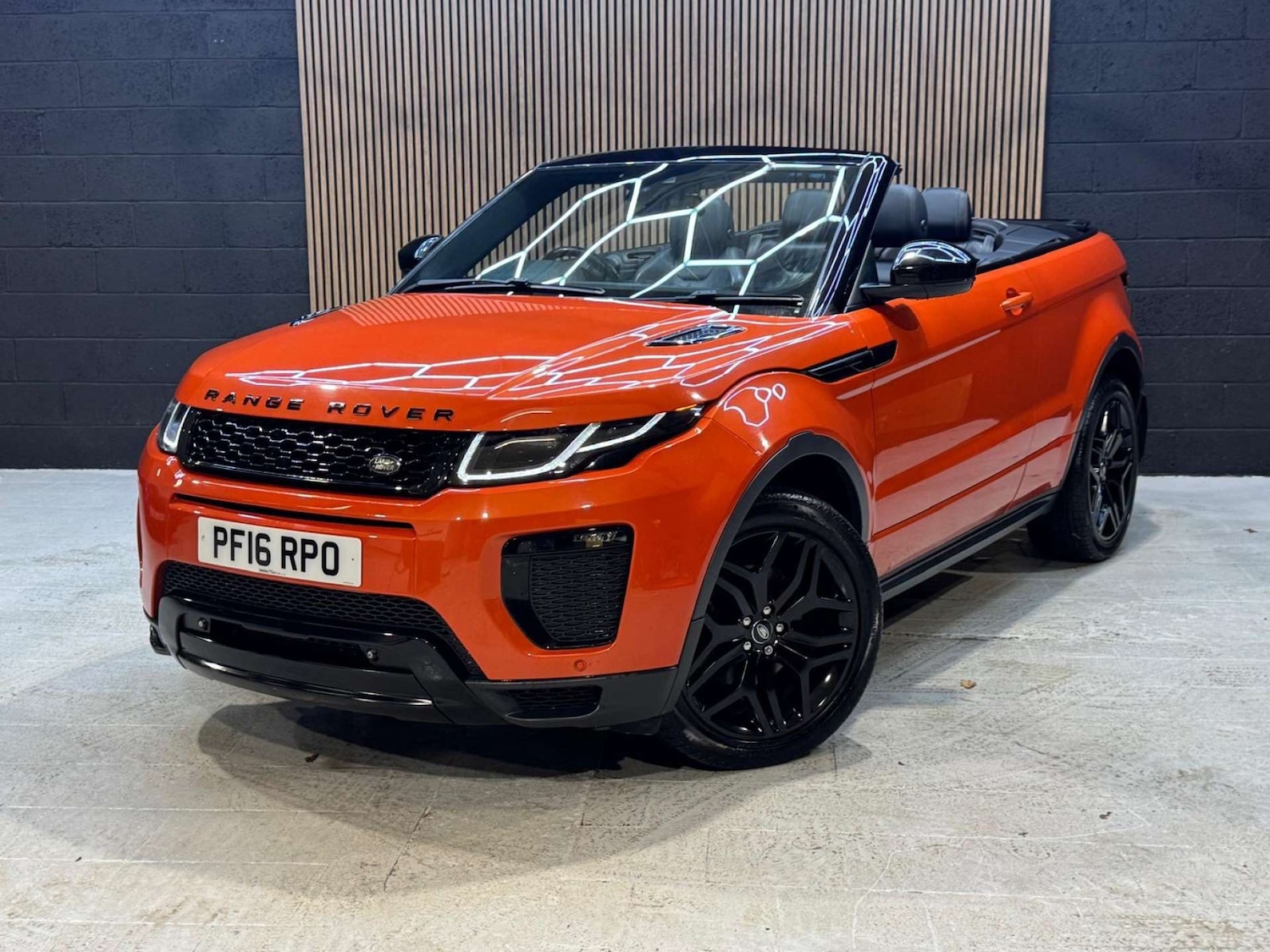 Used Land Rover Range Rover Evoque 2016 for sale - 76829799: Photo 4
