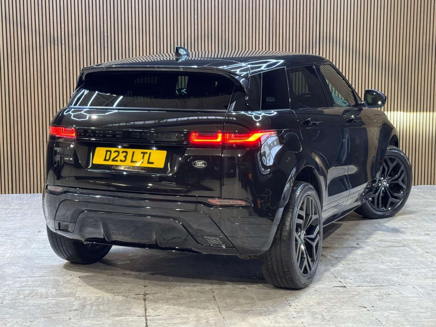 Used Land Rover Range Rover Evoque 2020 for sale - 77802720: Photo 2