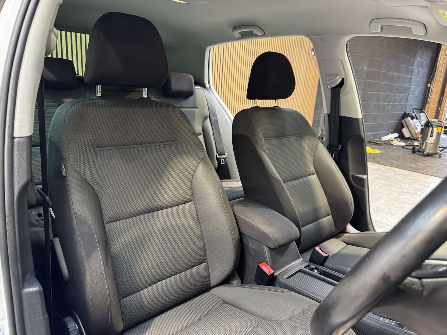 Used Volkswagen Golf 2019 for sale - 77551262: Photo 42