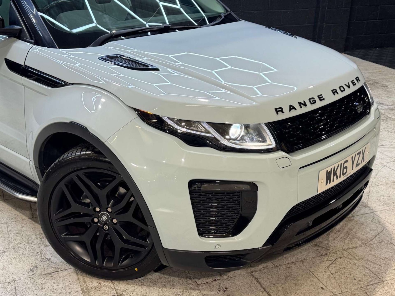 Used Land Rover Range Rover Evoque 2016 for sale - 76505132: Photo 13