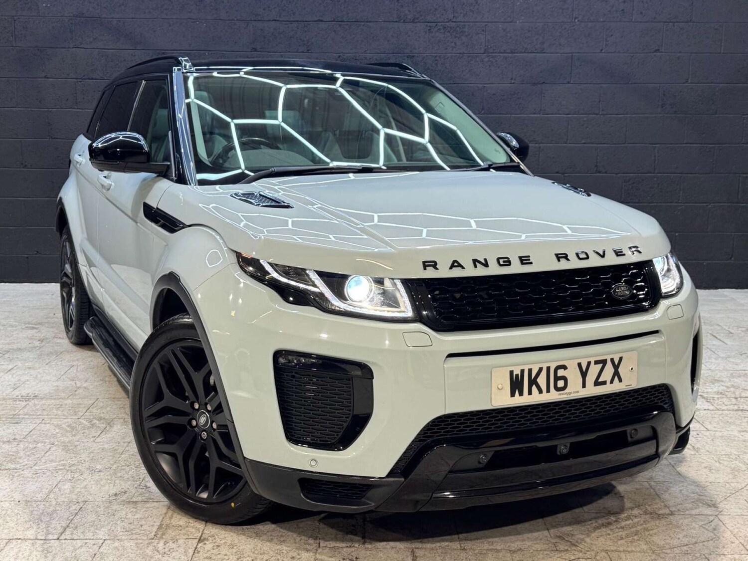 Used Land Rover Range Rover Evoque 2016 for sale - 76505132: Photo 14