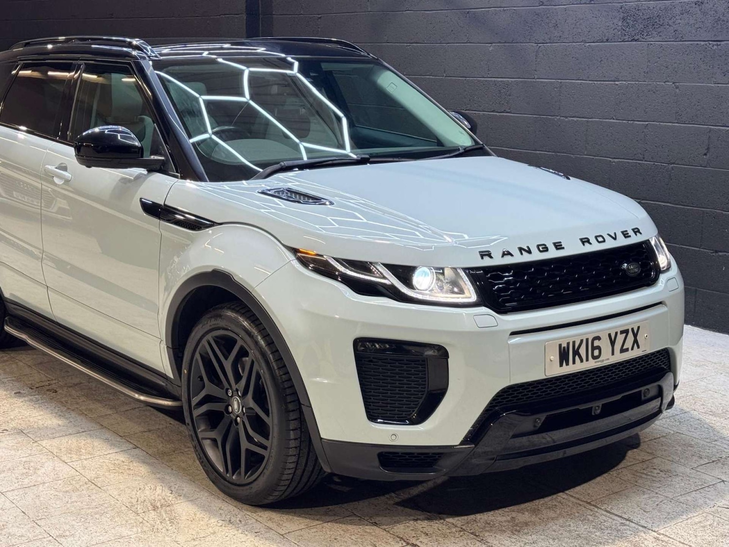 Used Land Rover Range Rover Evoque 2016 for sale - 76505132: Photo 15