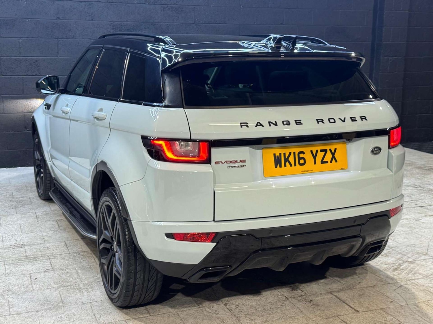 Used Land Rover Range Rover Evoque 2016 for sale - 76505132: Photo 24