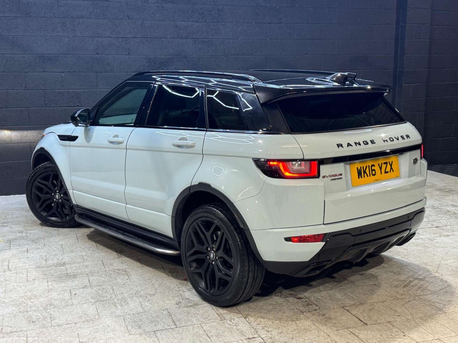 Used Land Rover Range Rover Evoque 2016 for sale - 76505132: Photo 26