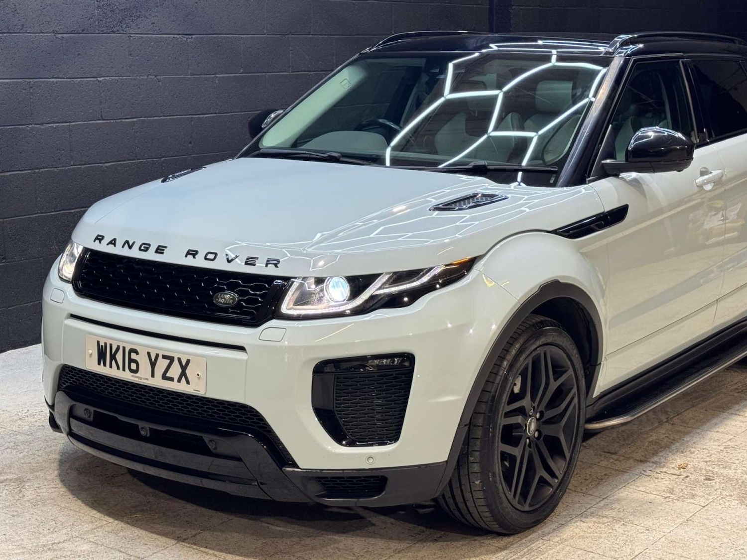 Used Land Rover Range Rover Evoque 2016 for sale - 76505132: Photo 31