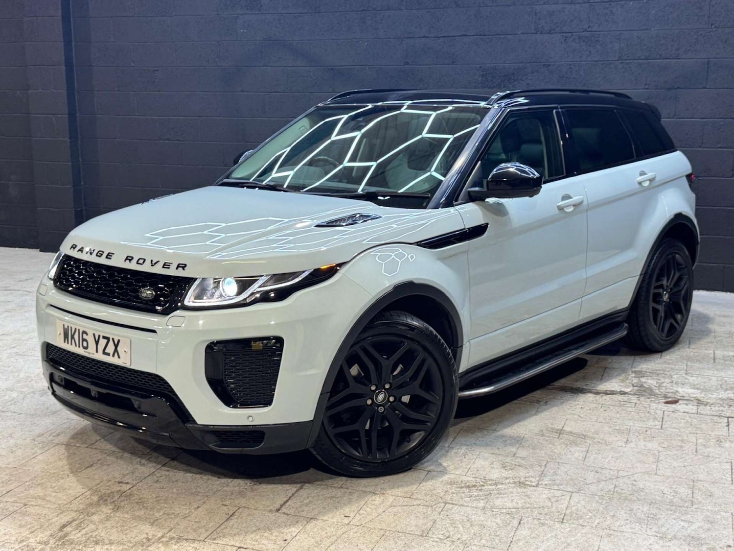 Used Land Rover Range Rover Evoque 2016 for sale - 76505132: Photo 34